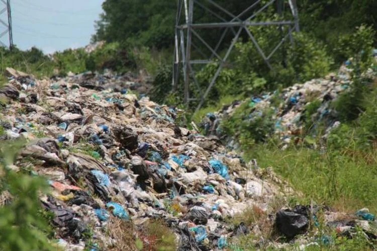 Karadeniz yaylalarında ürküten çöp yığınları