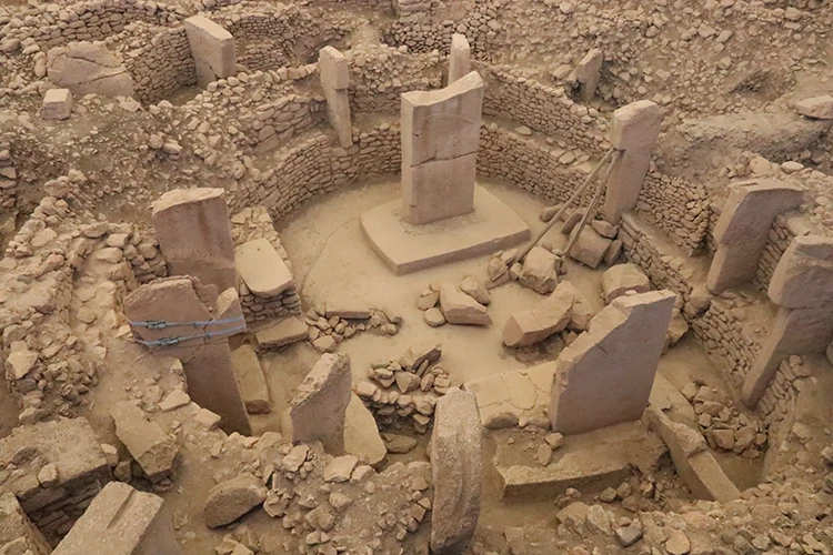 Göbeklitepe'de ‘beton kullanıldığı’ suçlamasına kazı başkanından açıklama  