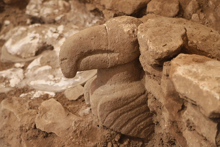 Göbeklitepe ve Karahantepe'de yeni heykeller bulundu!