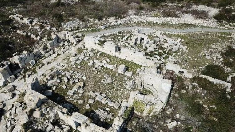 526 yılındaki depremzede Simon'un yaptığı manastır hasar almadı