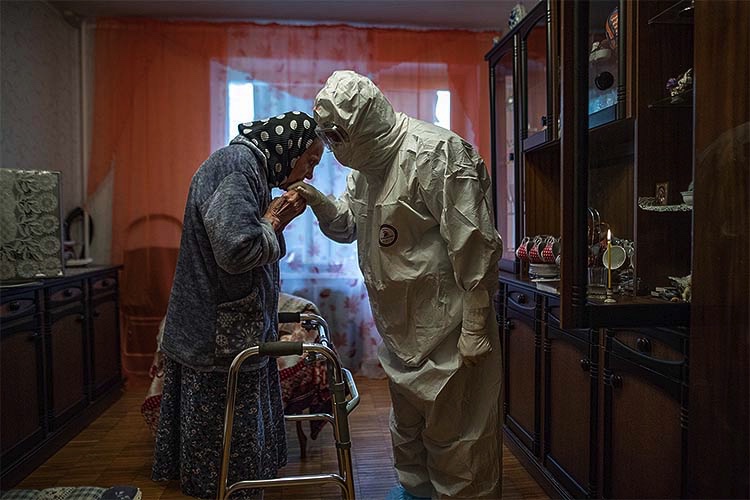 Rusya'da 'News Photo Awards. Overcoming COVID' fotoğraf yarışmasının sonuçları belli oldu