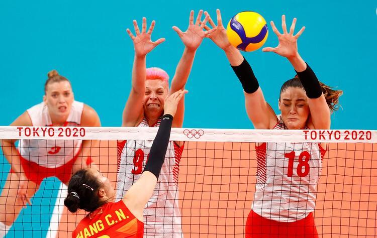 A Milli Kadın Voleybol Takımı, son olimpiyat şampiyonu Çin'i 3-0 yendi