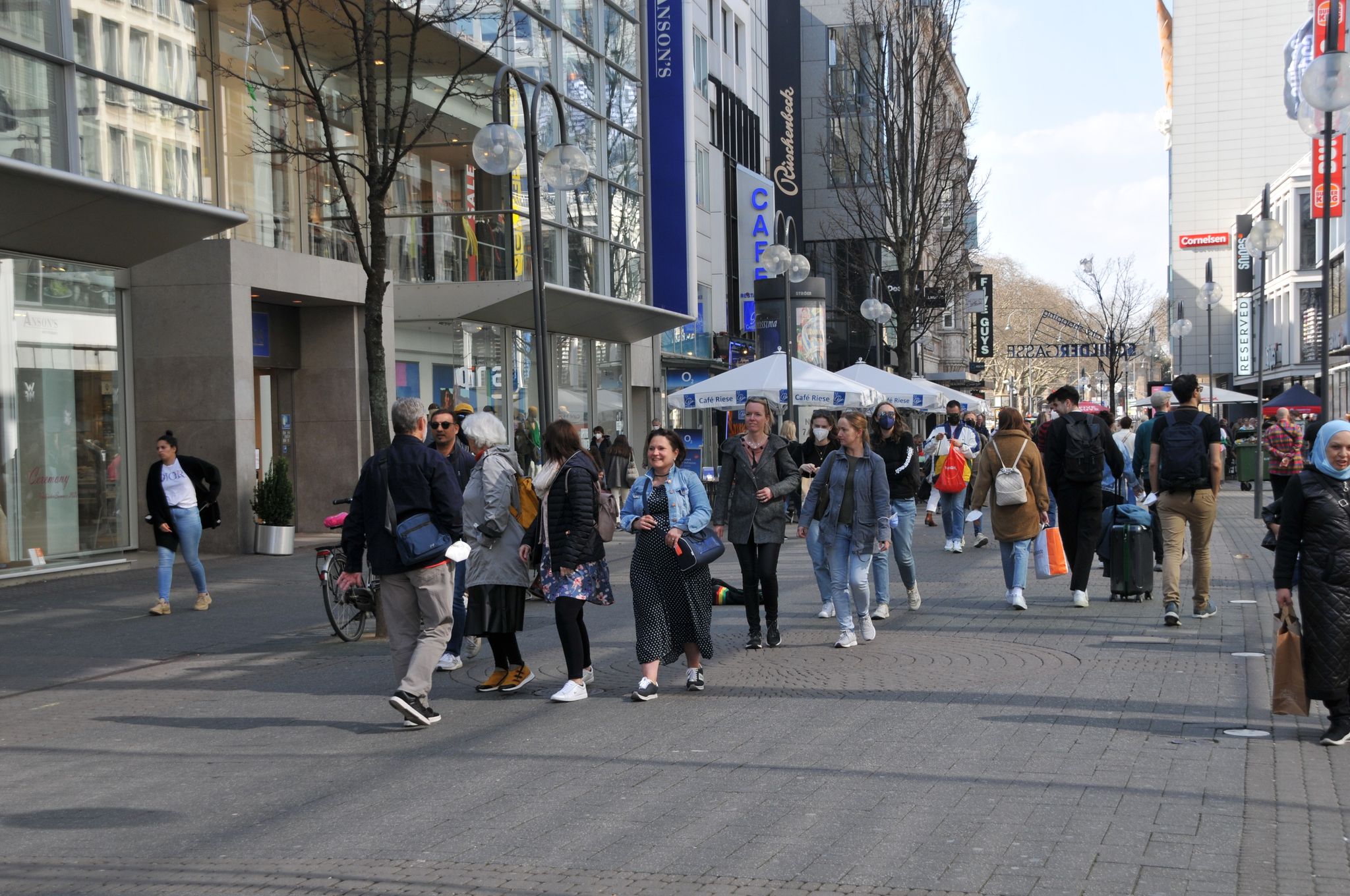 Köln ve Köln Bitpazarından fotoğraflar