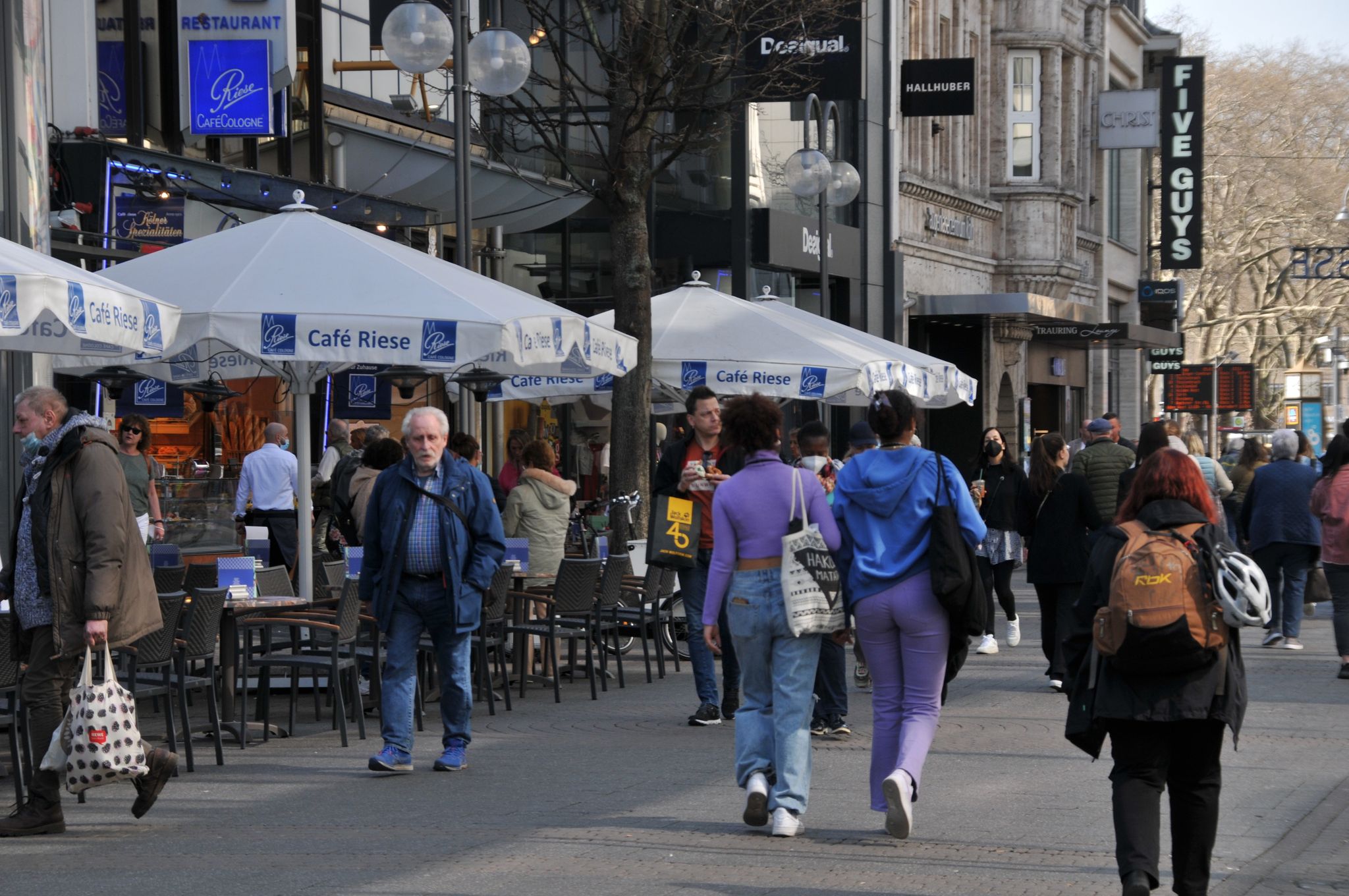 Köln ve Köln Bitpazarından fotoğraflar