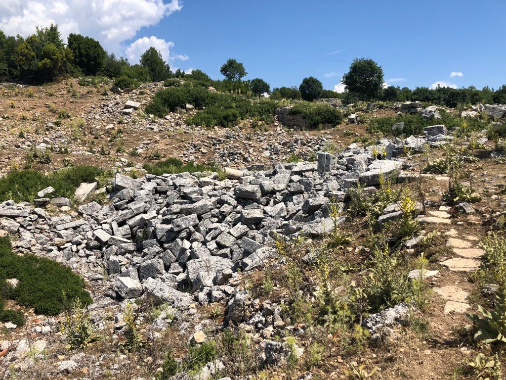 Burdur Bucak İlçesi Çamlık Köyü tepelerinde antik Roma kenti Kremna