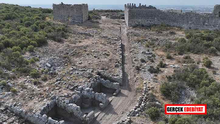 Antik kentte ana cadde ortaya çıktı